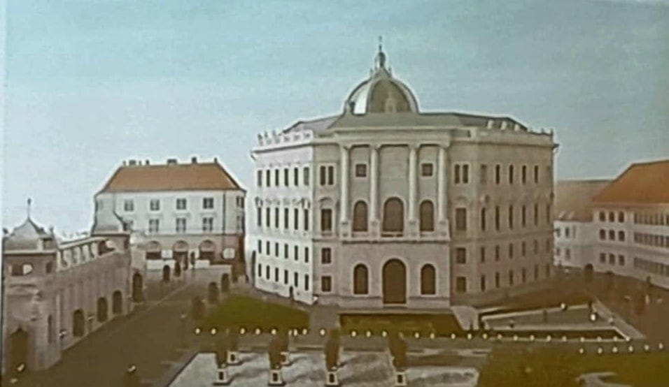 Durva hamisítás a Honvéd-főparancsnokság homlokzata