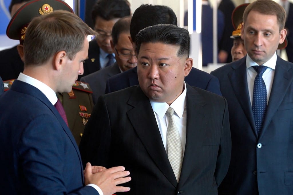 Kim Dzsong Un elhagyta Oroszországot