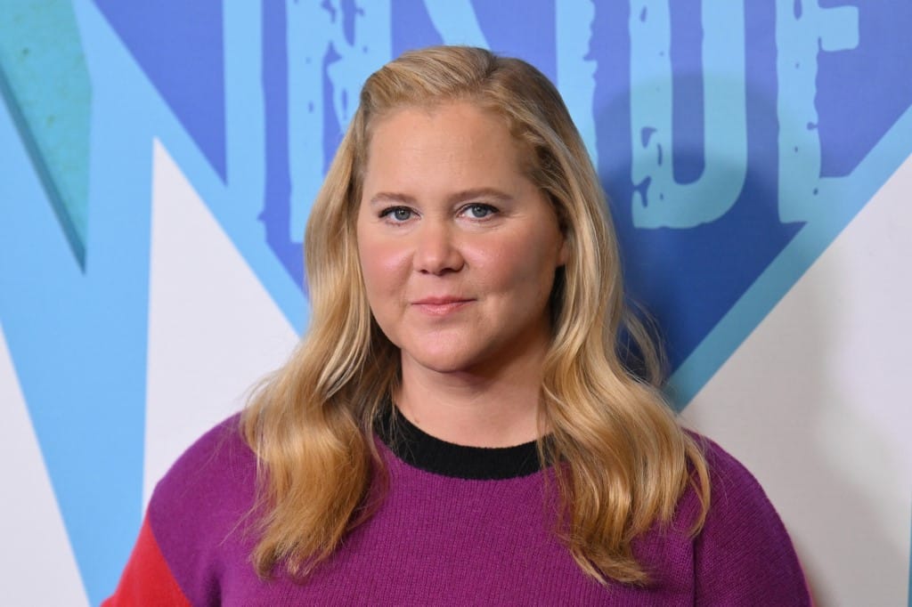 Amy Schumer elárulta, milyen betegségtől puffadt fel az arca
