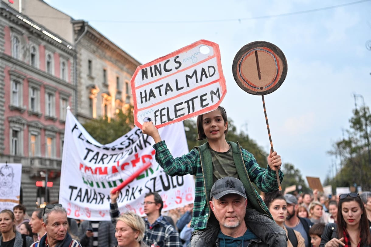 Csatlakozik az egyhetes tanársztrájkhoz az Eötvös József Gimnázium is