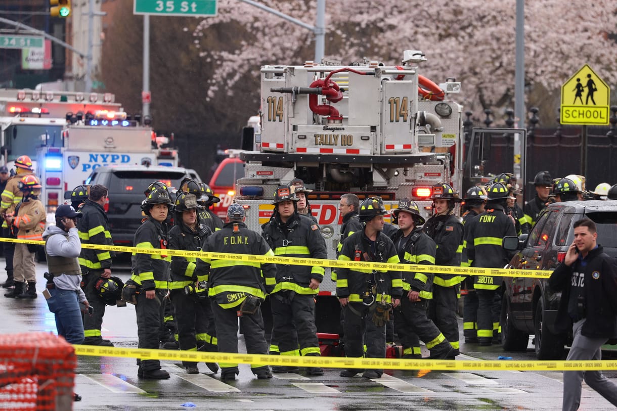 Már legalább 23 sérültje van a New York-i metróban történt lövöldözésnek