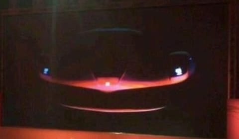 950 lóerős lesz az új Ferrari
