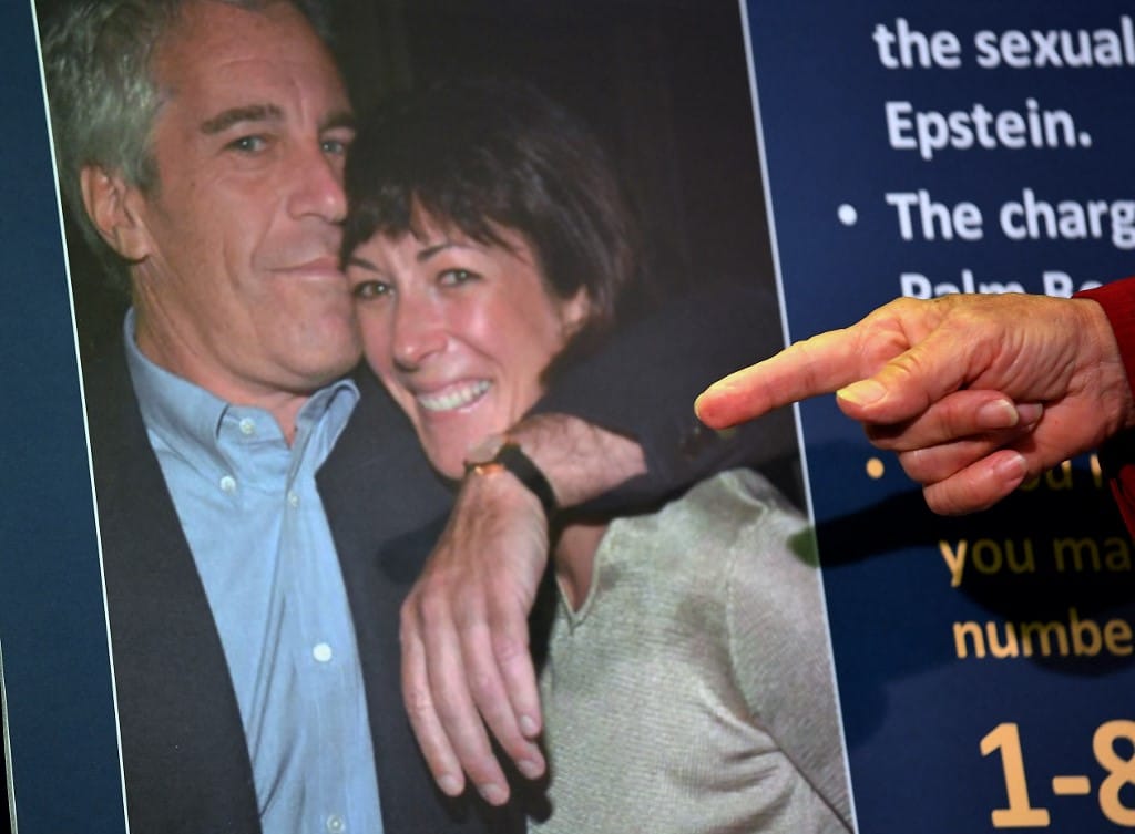 Húsz év börtönre ítélték Jeffrey Epstein Madame-ját