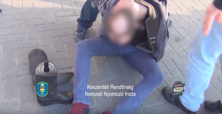 83 ezer gyerekpornófotót őrizgetett, 10 év fegyházat kapott 