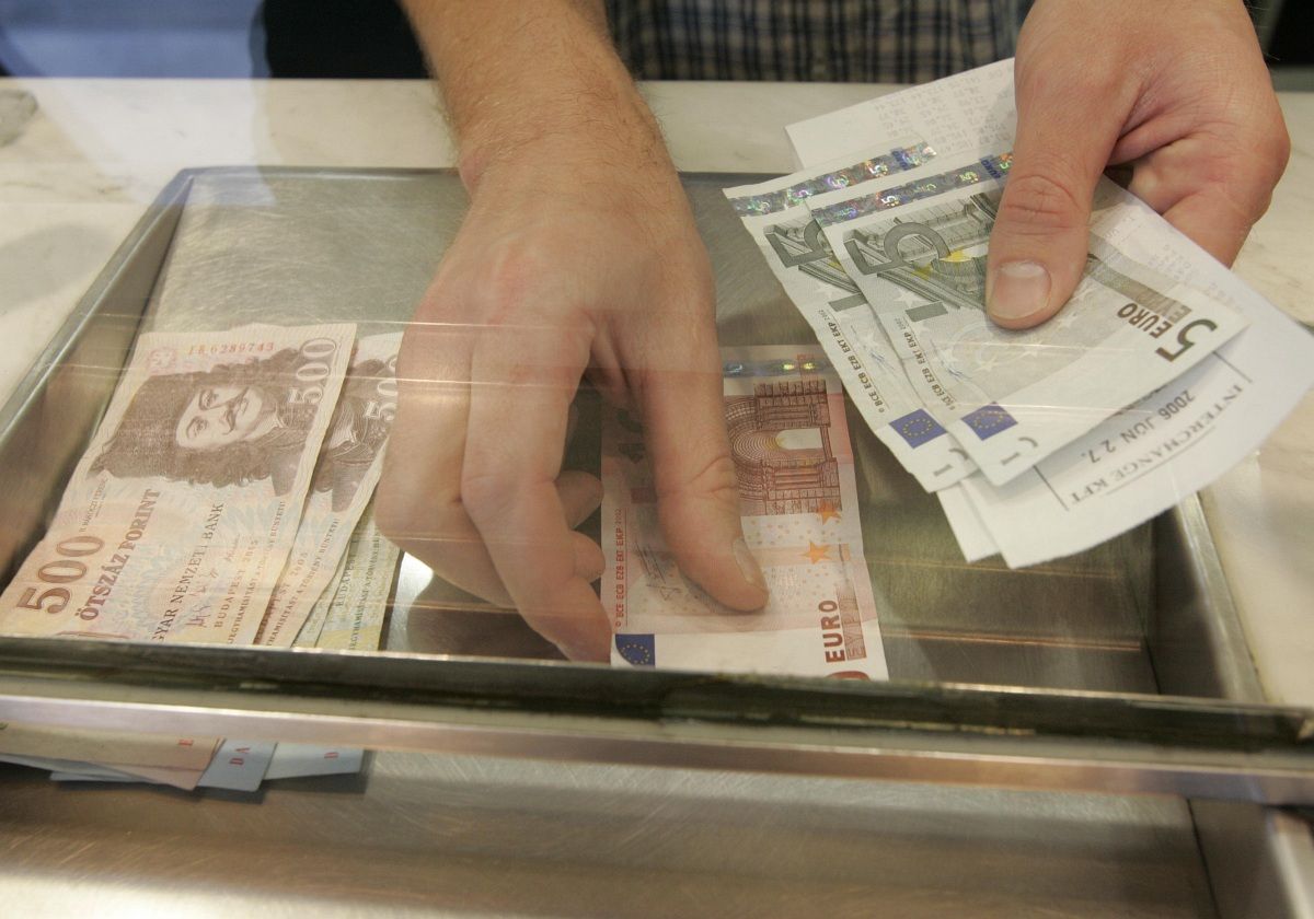 Hamarosan újra pánikolhatunk a forint miatt?
