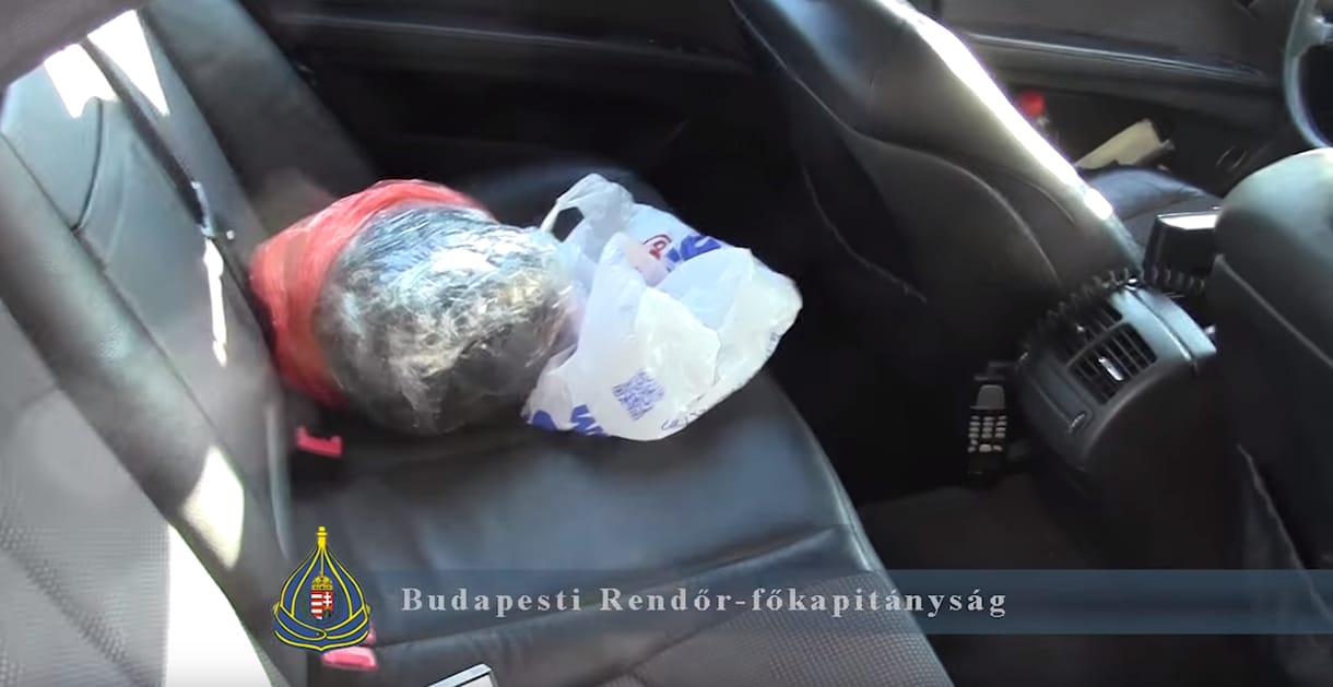Többkilós csomagokban adták-vették a drogot, akár 20 év börtönt is kaphatnak a dílerek