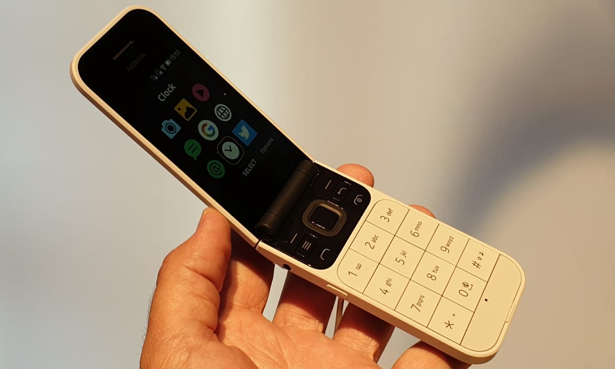 Szétnyitható szuperolcsó, strapabíró és sokkamerás új mobilok a Nokiától