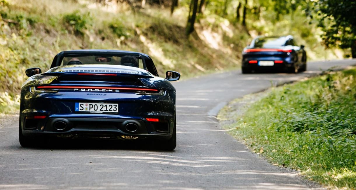 Már több elektromos Porsche Taycan fogy, mint a nagy klasszikus 911-es