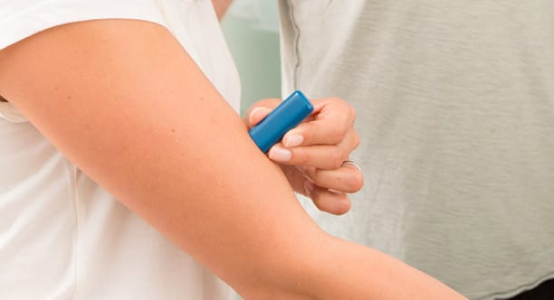 Ez az apróság kell hozzá: okosabb, gyorsabb és sűrűbb lehet a vérvizsgálat