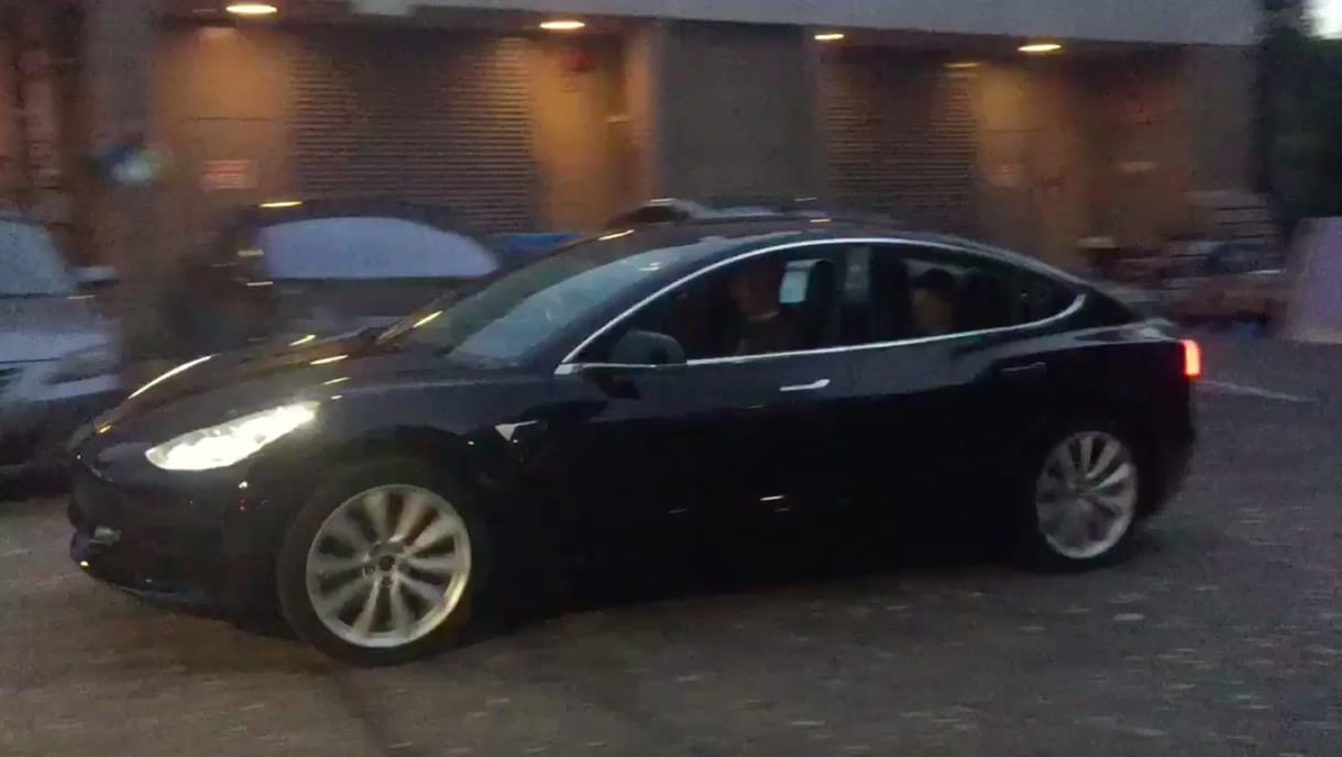 Rekordot döntött a Tesla