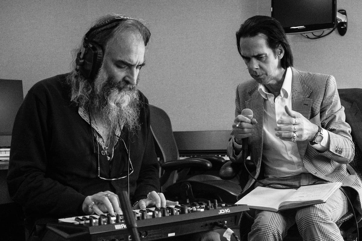 Apokaliptikus víziók és vallomásos költészet Nick Cave-től és alkotótársától