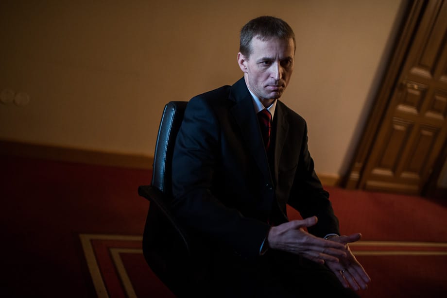 Folyik ellenséges tevékenység a magyar kormánnyal szemben – interjú az Információs Hivatal vezetőjével