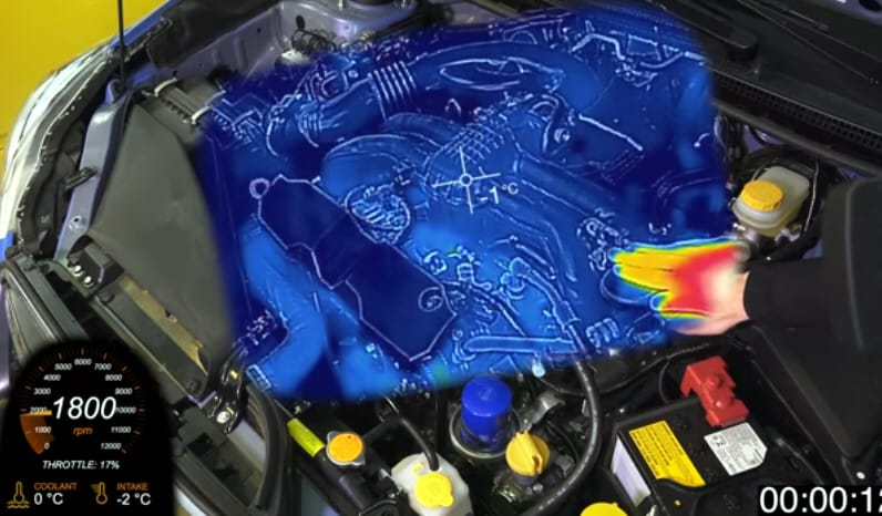 Így melegszik be percek alatt a hideg motor – hőkamerás videó