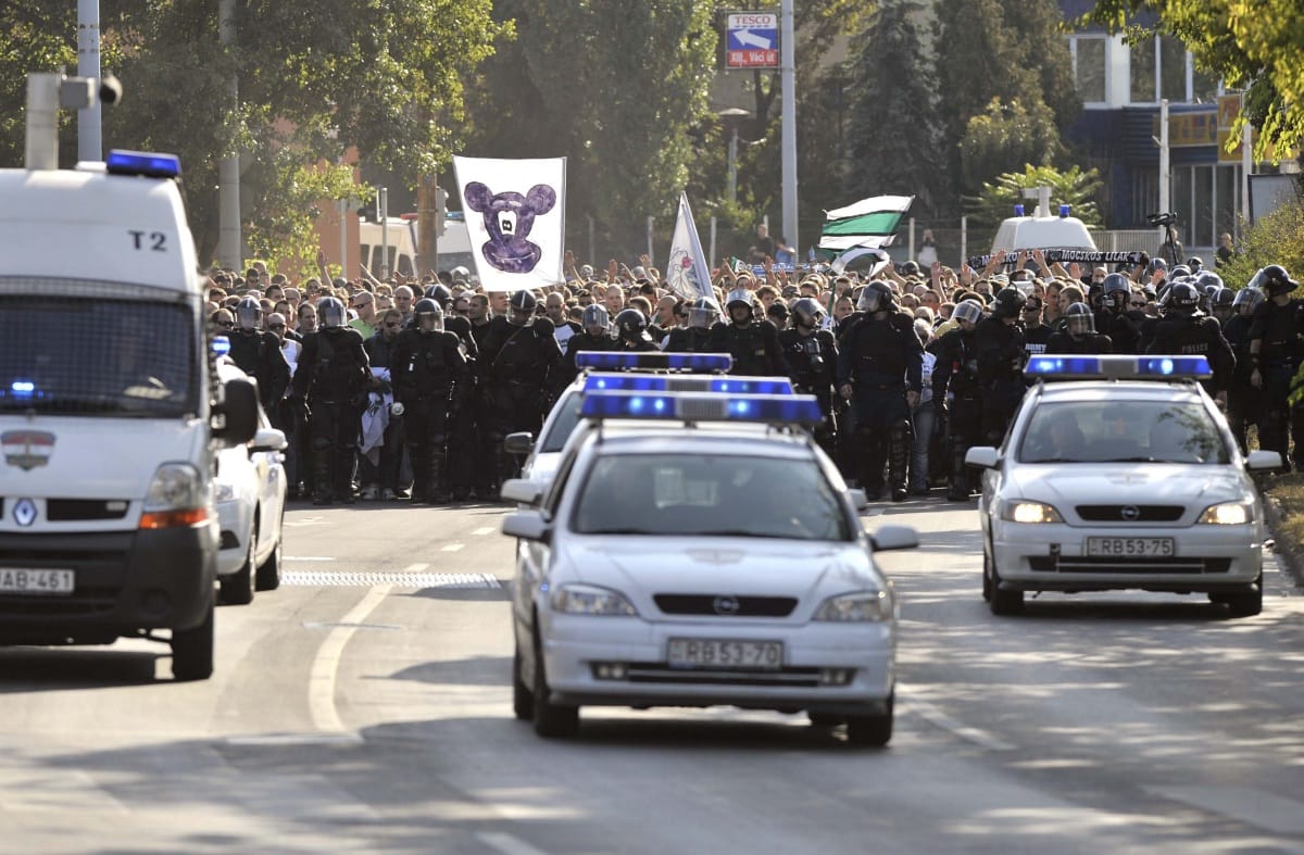 Négymilliárdért vesz új Audikat és Merciket a rendőrség