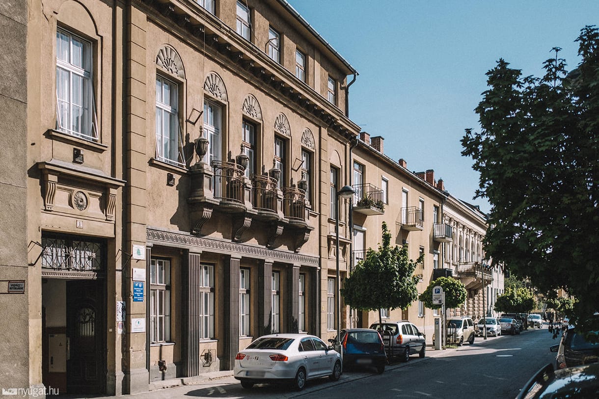 Osztrák határhoz közeli, kultikus épületeket kínálnak szinte aprópénzért