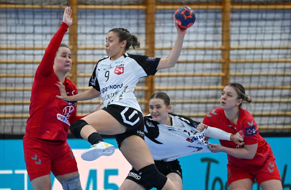 Bezárják a váci sportcsarnokot, költöznie kell a kézilabdacsapatnak