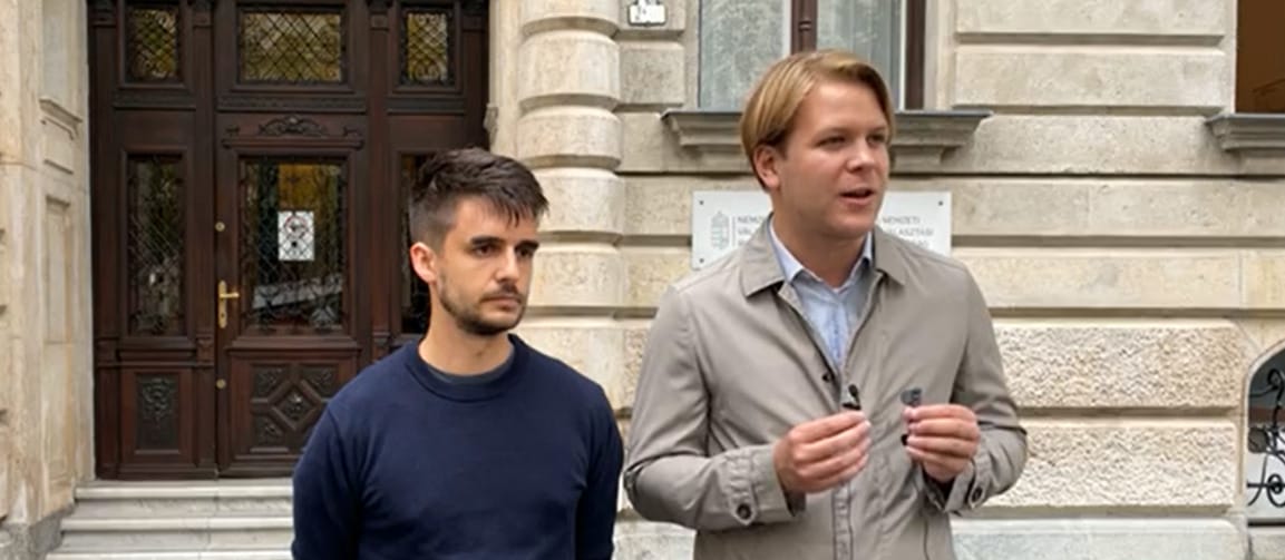 Ötkérdéses népszavazást kezdeményez a Momentum a Pegasus-ügyről