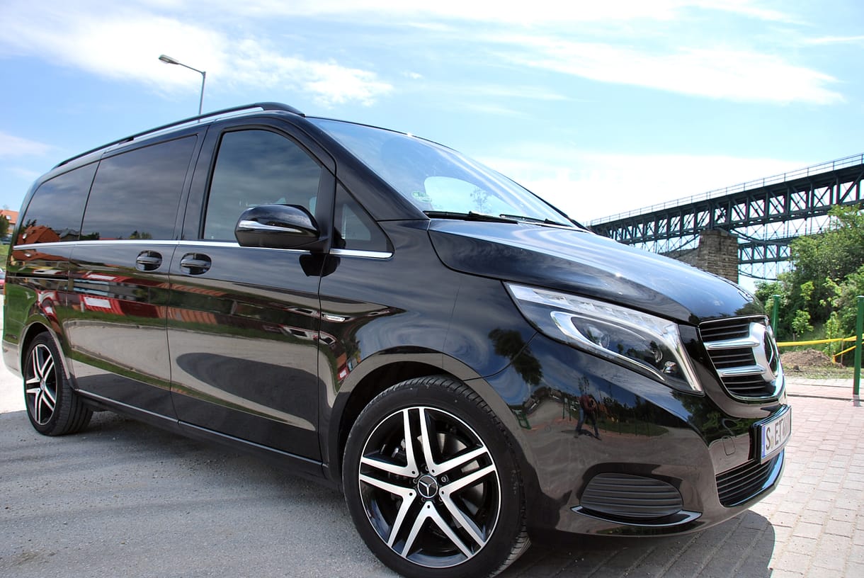 Mercedes V-osztály menetpróba: ez nem egy kisbusz