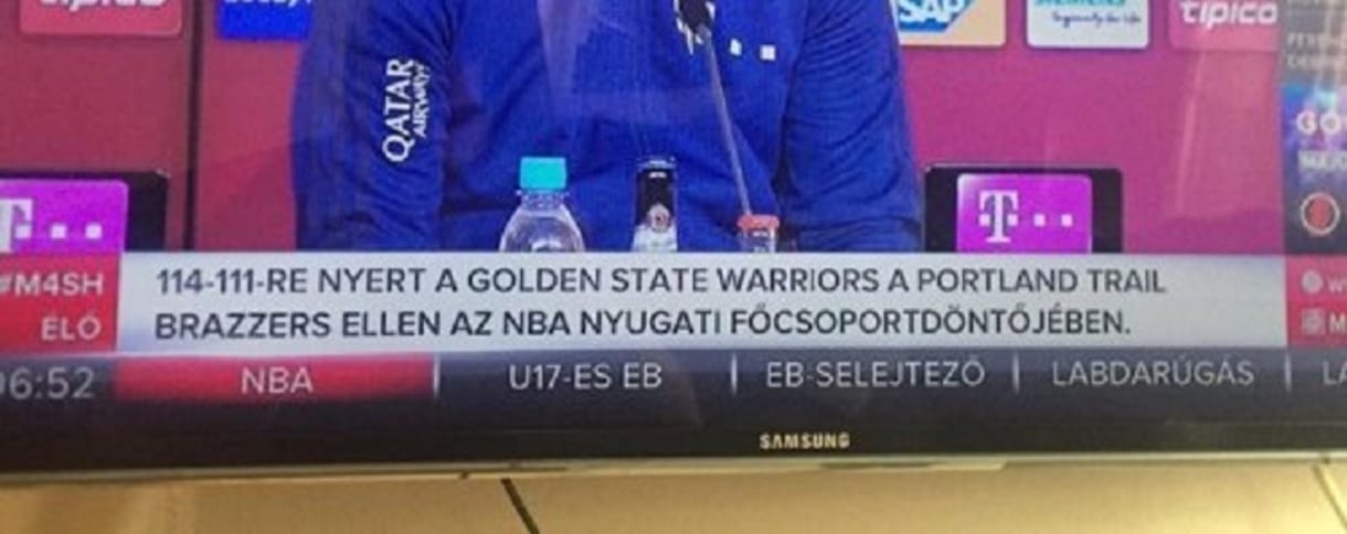 Az M4-nél valaki nagyon szeretheti a pornót, érdekes szalagcím kúszott be