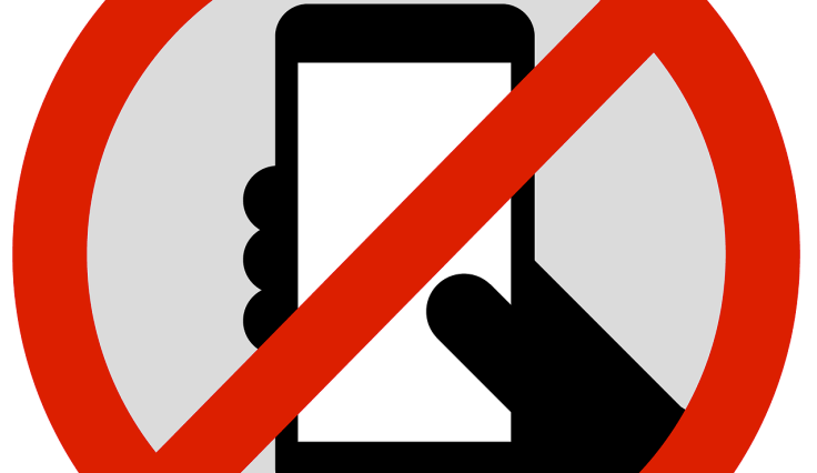 Elmenne egy ilyen kocsmába? Itt fizikai képtelenség mobilozni