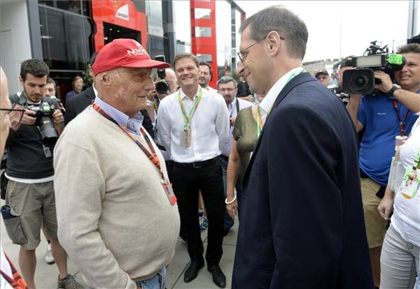 Magyar Nagydíj: Ecclestone-t puhítja Varga Mihály