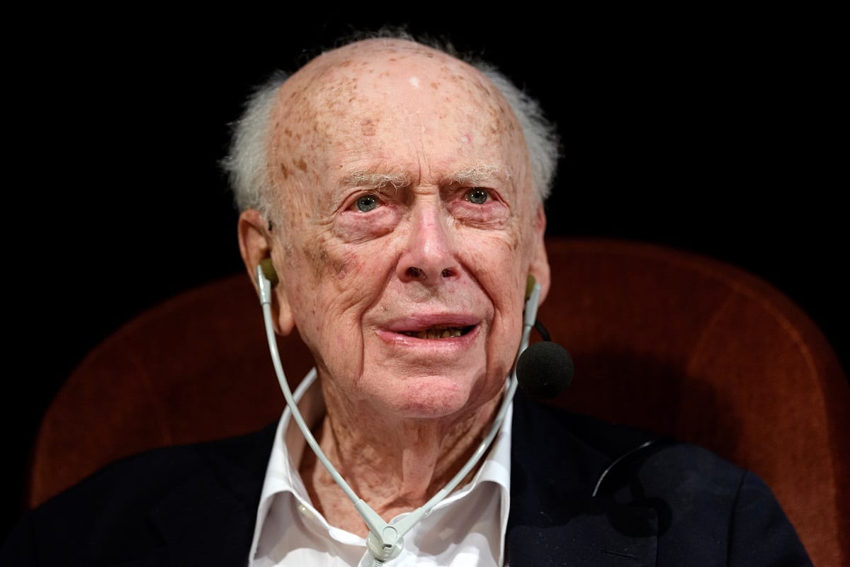 Sokba kerültek a rasszista megjegyzések a Nobel-díjas kutatónak
