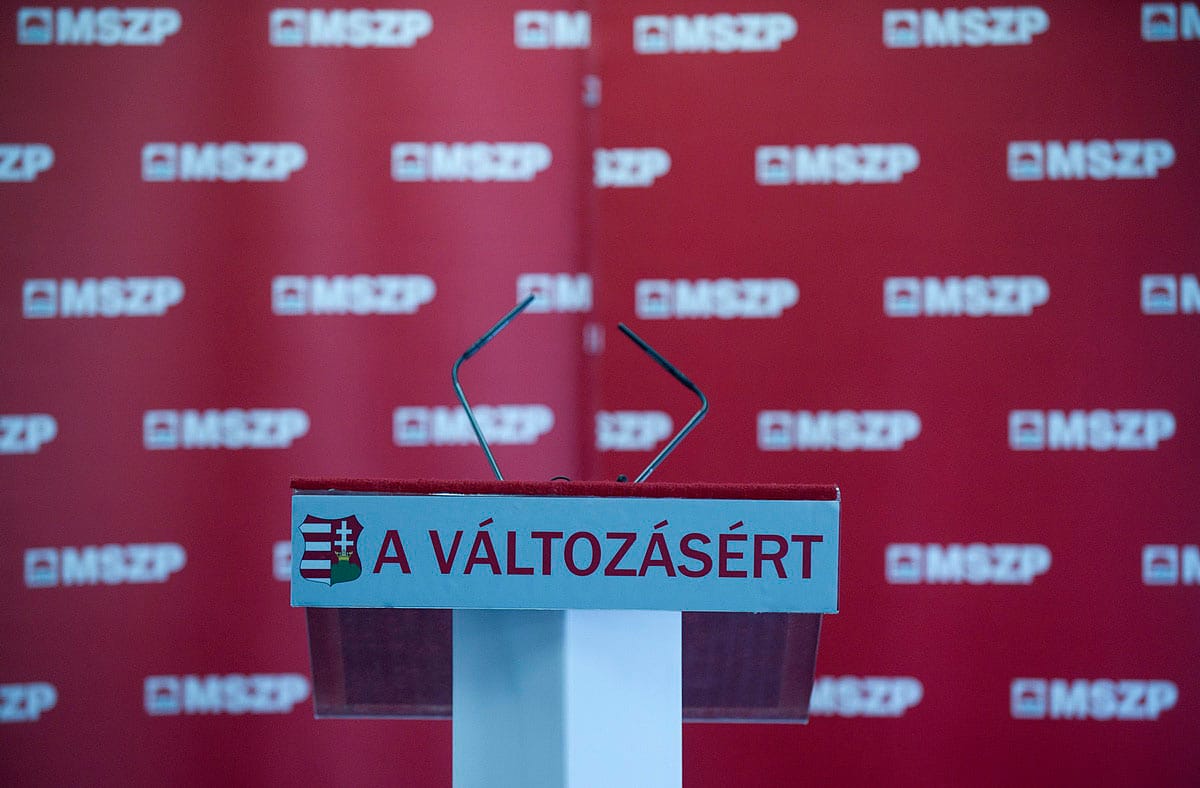 Seggszáj: az MSZP és a pártkatona-elnök