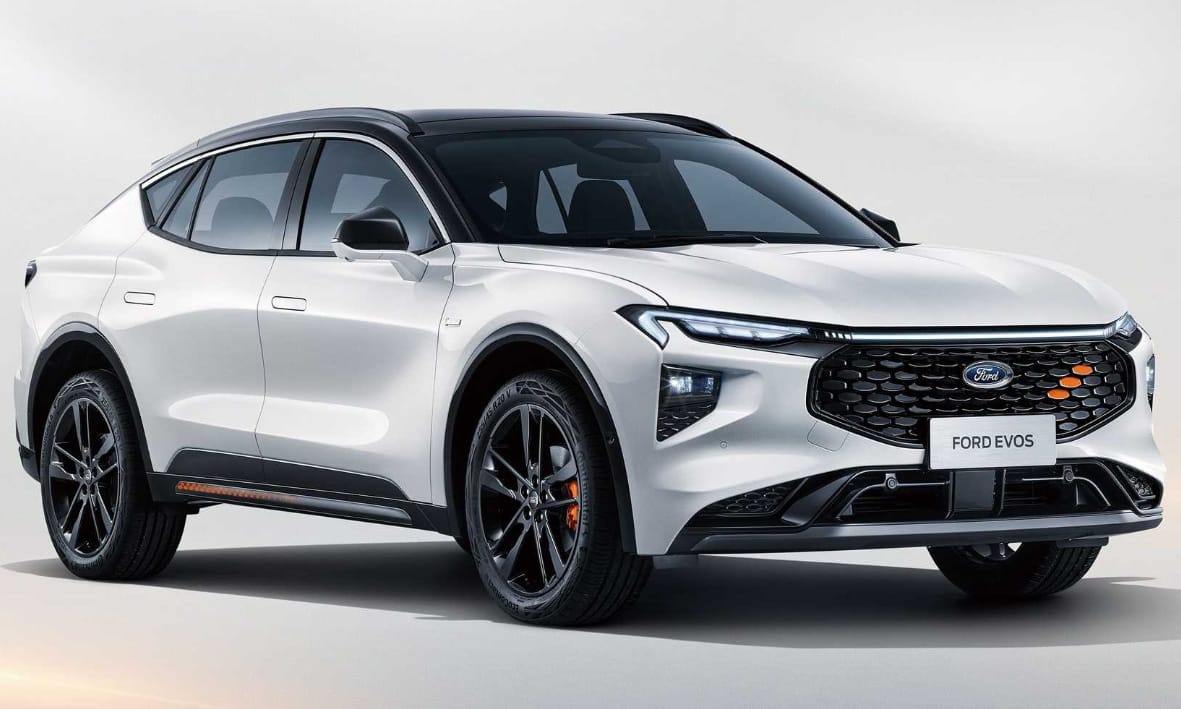 A Ford Mondeónak vége, itt az új korszakot nyitó Evos