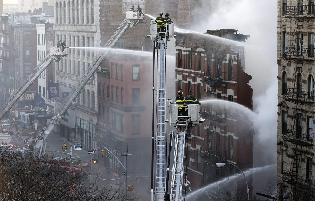 Gázrobbanás: Újabb halottakat találtak a New York-i romoknál