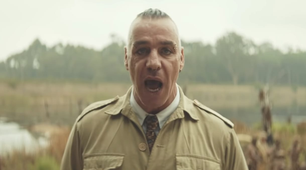 Leütött egy férfit, most testi sértéssel vádolják a Rammstein első emberét