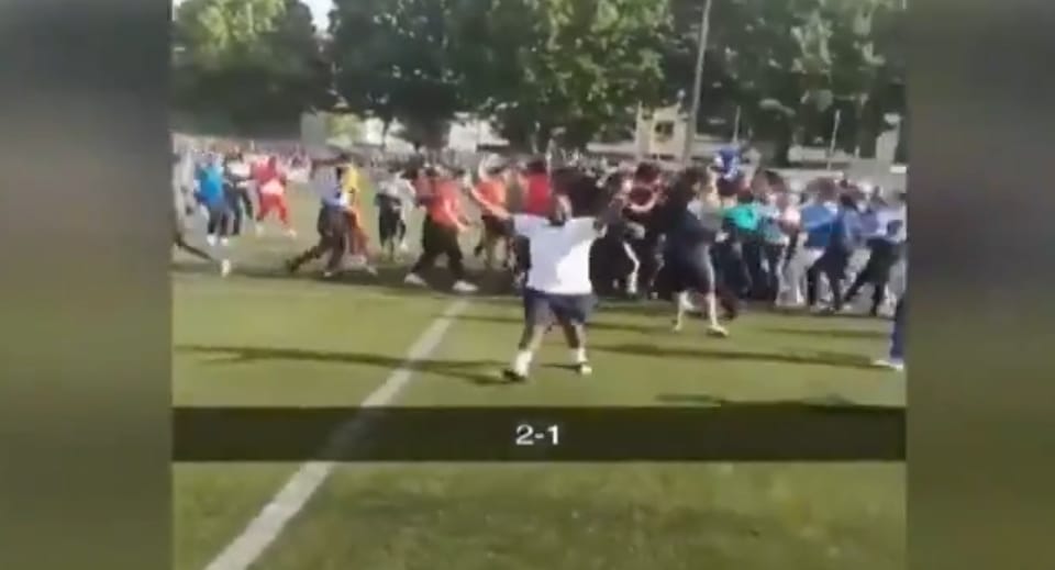 Négyszázan voltak egy illegális focimeccsen Strasbourgban