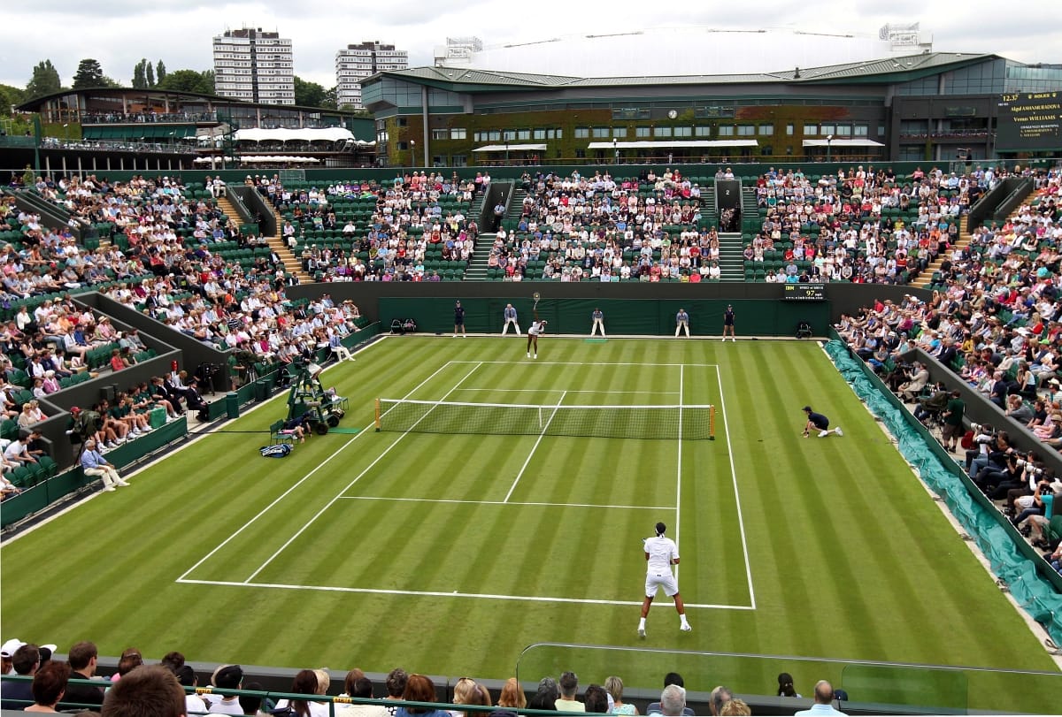 Wimbledon: Azarenka elődöntős