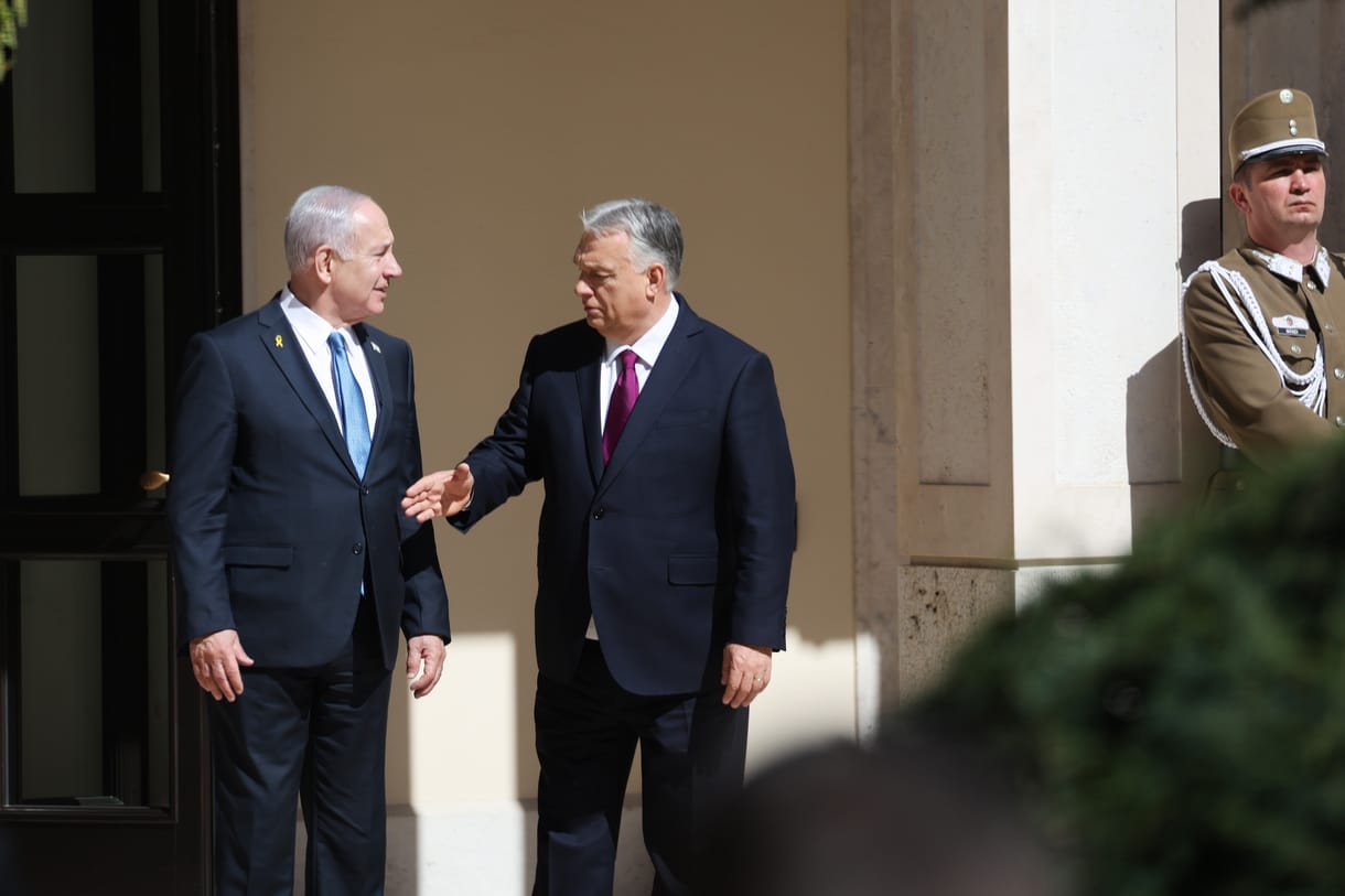 Spiegel-elemzés: Orbán és Netanjahu illiberális brománca