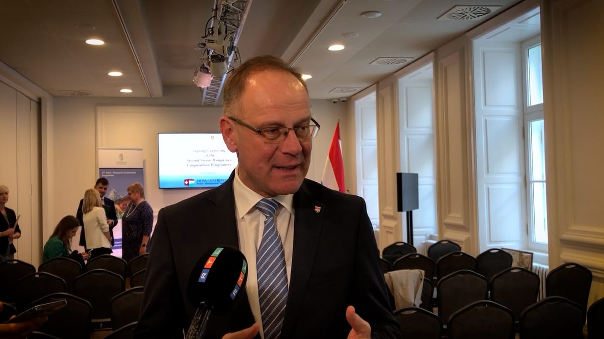 Mintha Navracsics Tibor megerősítette volna Palkovics László lemondását, de visszatáncolt