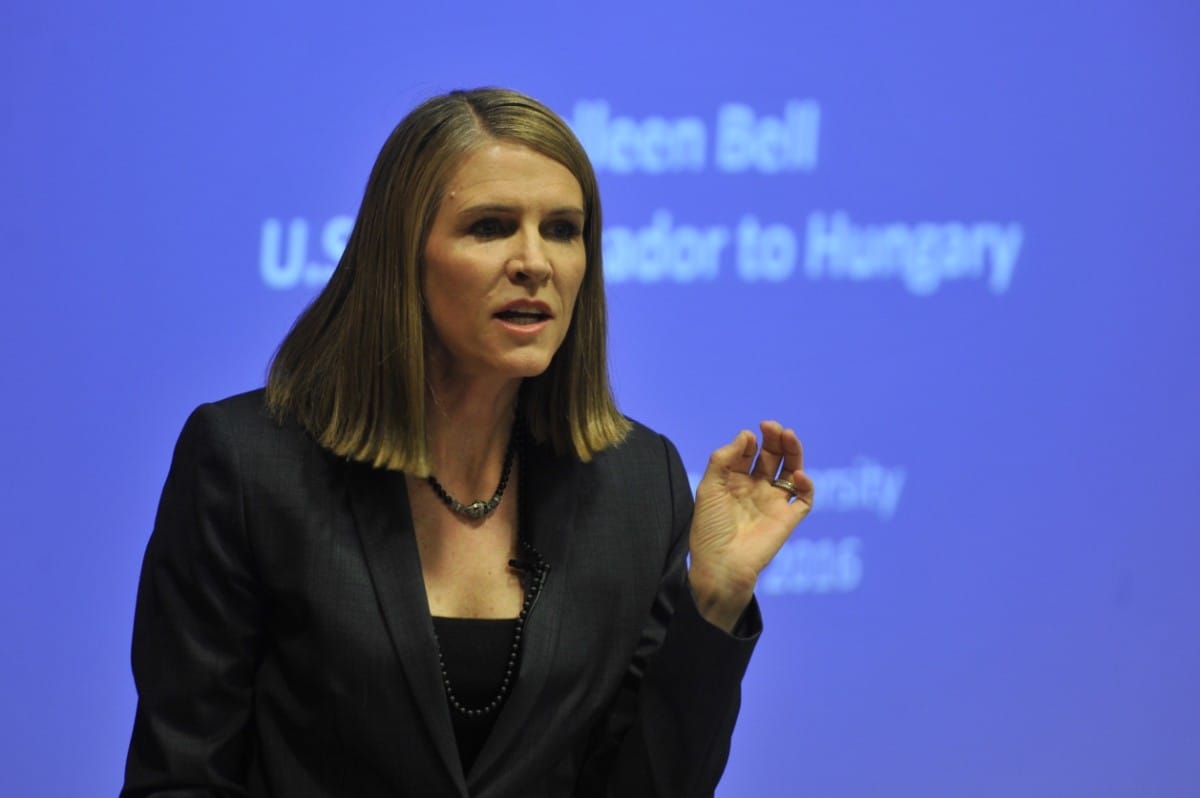 Colleen Bell: Clinton magánemberként beszélt Magyarországról