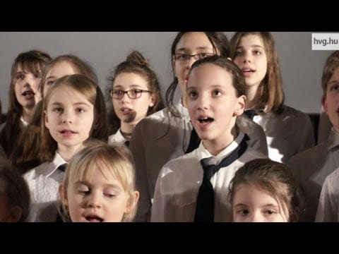 Moziteremben dalolt az Oscar-díjas kórus