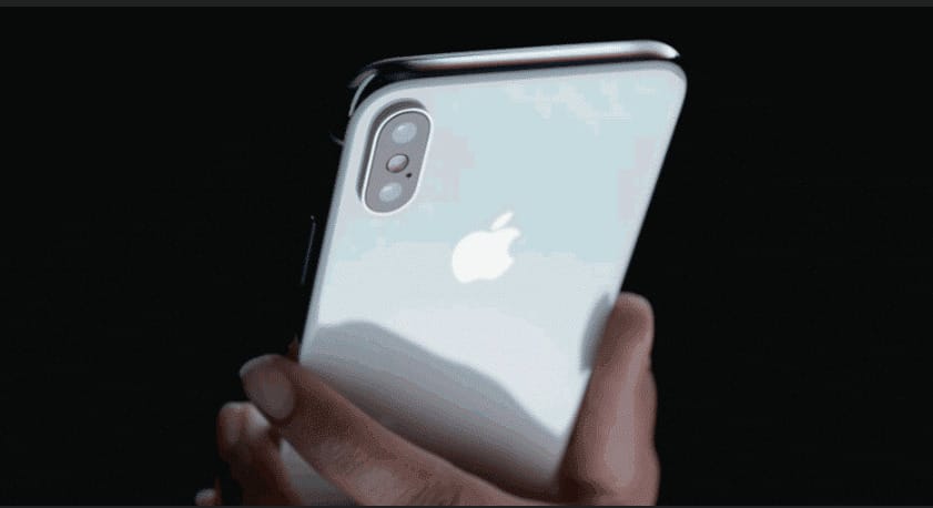 iPhone-ja van? Lehet, hogy hamarosan havonta a zsebébe kell majd nyúlnia