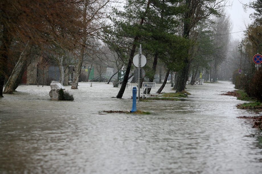 Kiöntött a Balaton