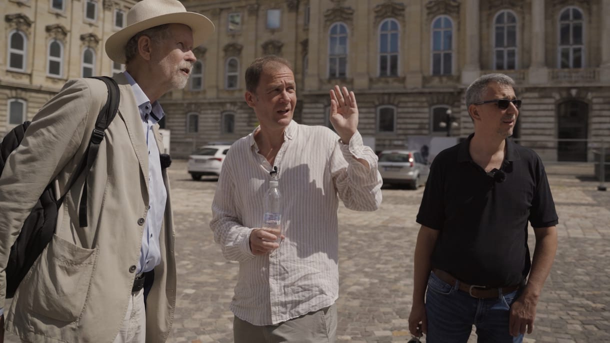 Mi történik a Várban? – A HVG dokumentumfilmje, 1. rész