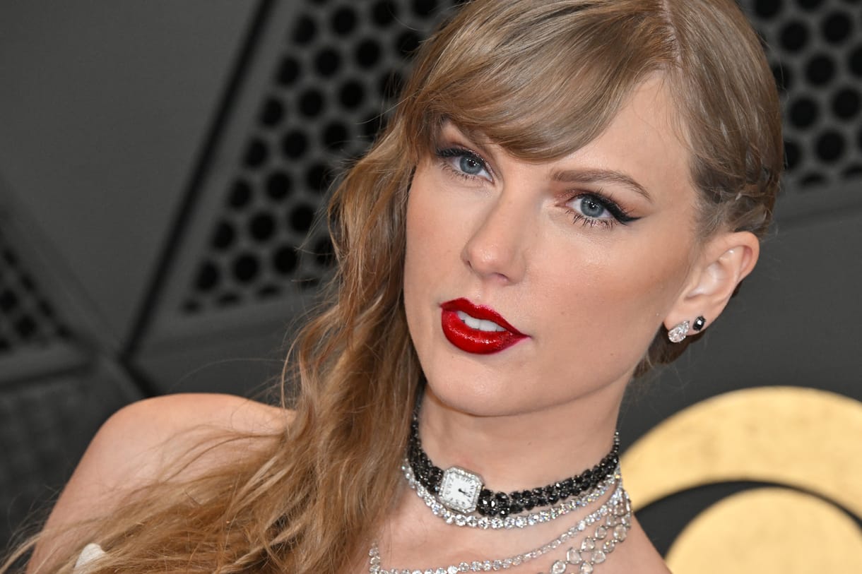 Taylor Swift új meglepetésalbuma azonnal rekordot döntött