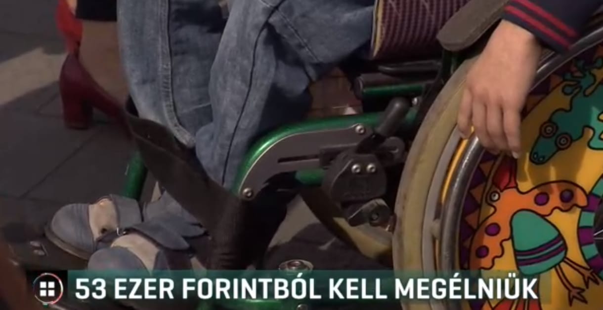 53 ezer forintból kell megélniük az otthoni ápolást végző családtagoknak