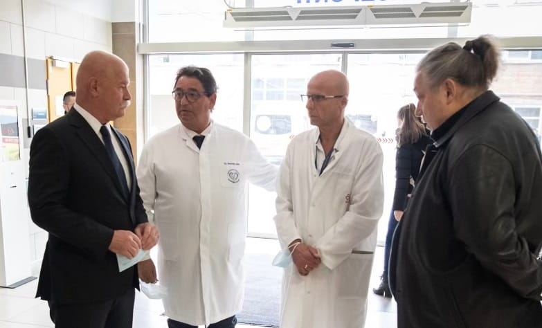 Csák János a kórházban fotózkodott Vidnyánszky mellett