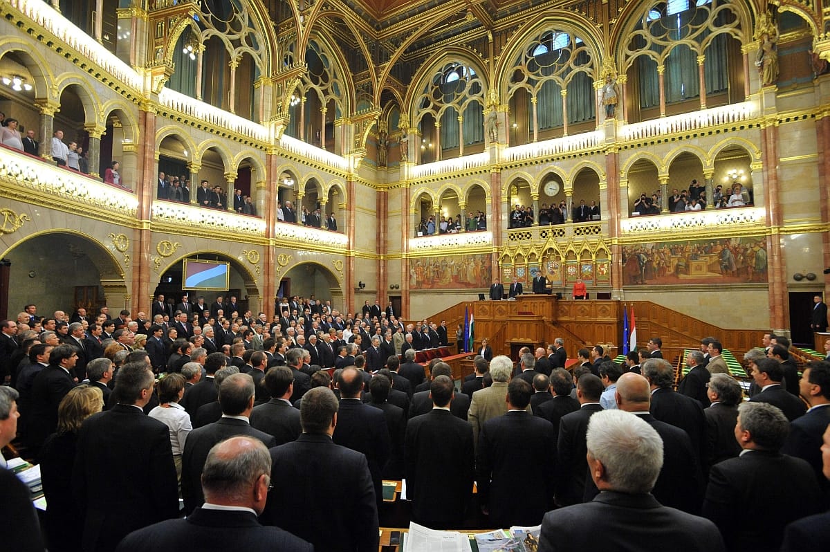 Könnyebb lesz az elbocsátás – mit kockáztat a kormány? 
