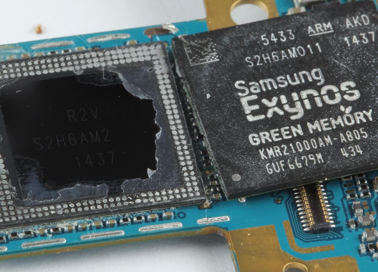 Lelepleződött: ennyibe kerül, ami a Galaxy Note 4 belsejében van