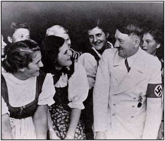 Adolf Hitler hüjje!