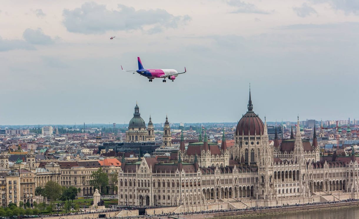 A Wizz Air-vezér keleti migránsokat akar