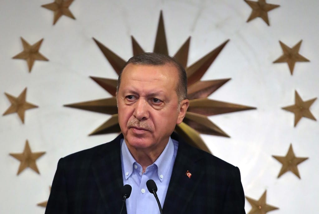 Erdogan: Nem hagyjuk jóvá Svédország és Finnország NATO-csatlakozását