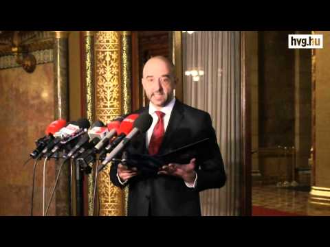 Videó: A kormány paksi sajtótájékoztatója 1 percben