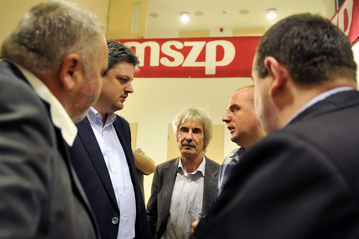 Elég aláírást gyűjtött az MSZP, hogy népszavazást kezdeményezzen