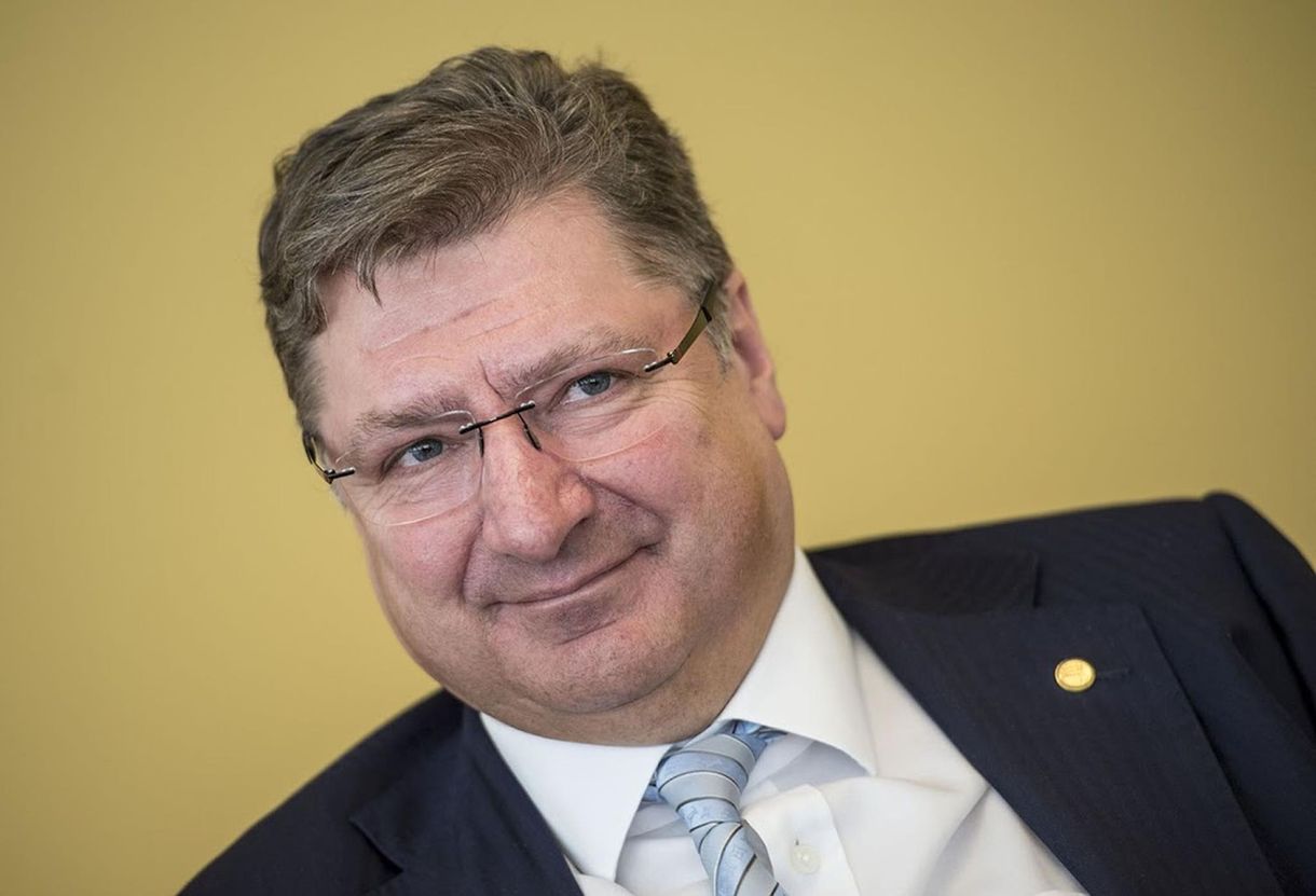 Parragh: Annyi ember megy tönkre, hogy ezzel nem tudunk mit kezdeni